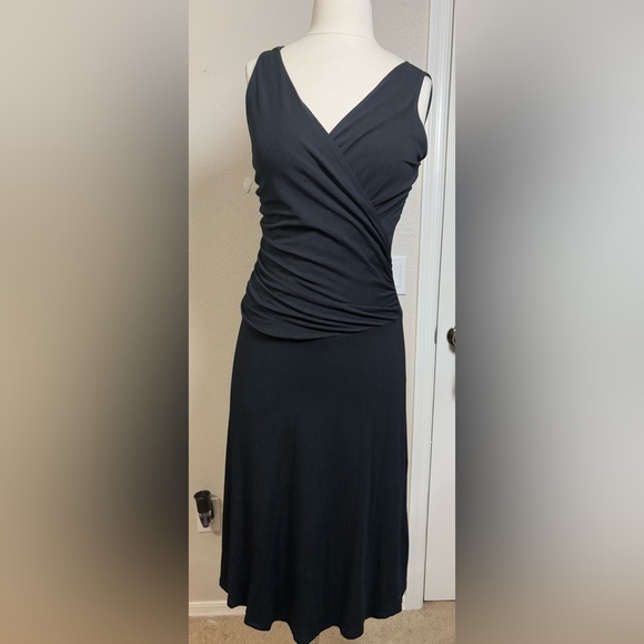 CAbi Dresses & Skirts - Cabi Ruched Black Sleeveless Faux Wrap Midi Dress. Size M, Comfortable, Soft.